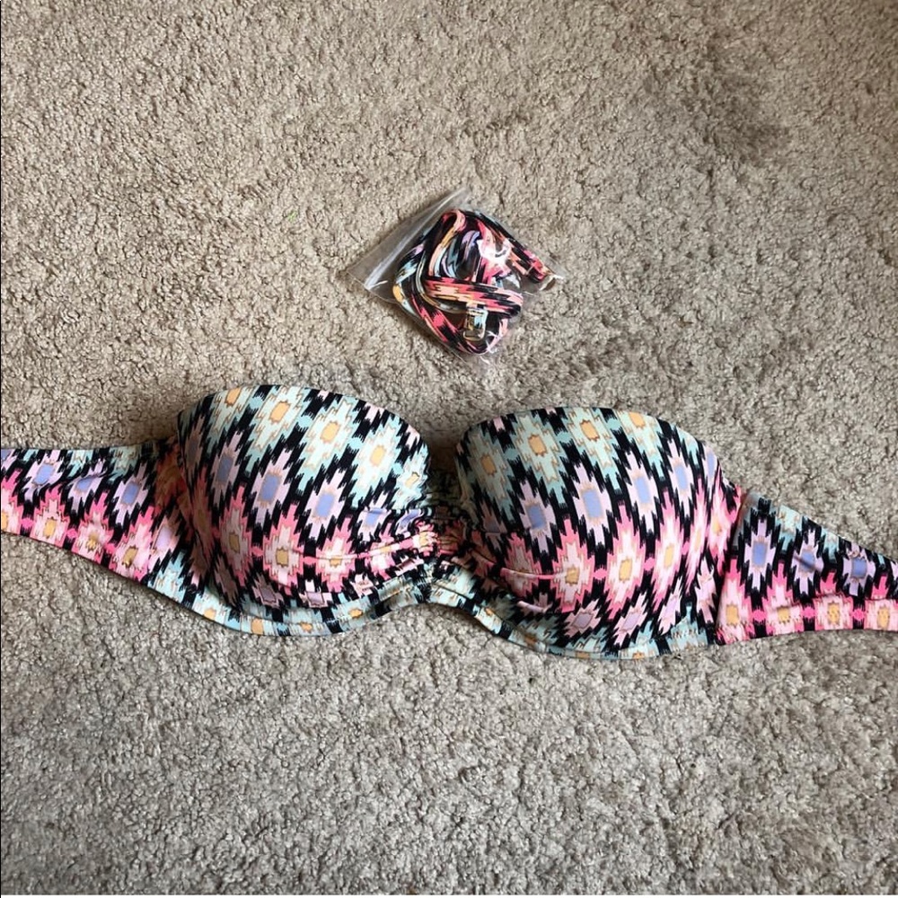 Victoria’s Secret bathing suit top